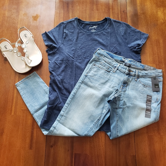 Mossimo Supply Co. Denim - NWT Mossimo Low Rise Skinny Jean's 8Short